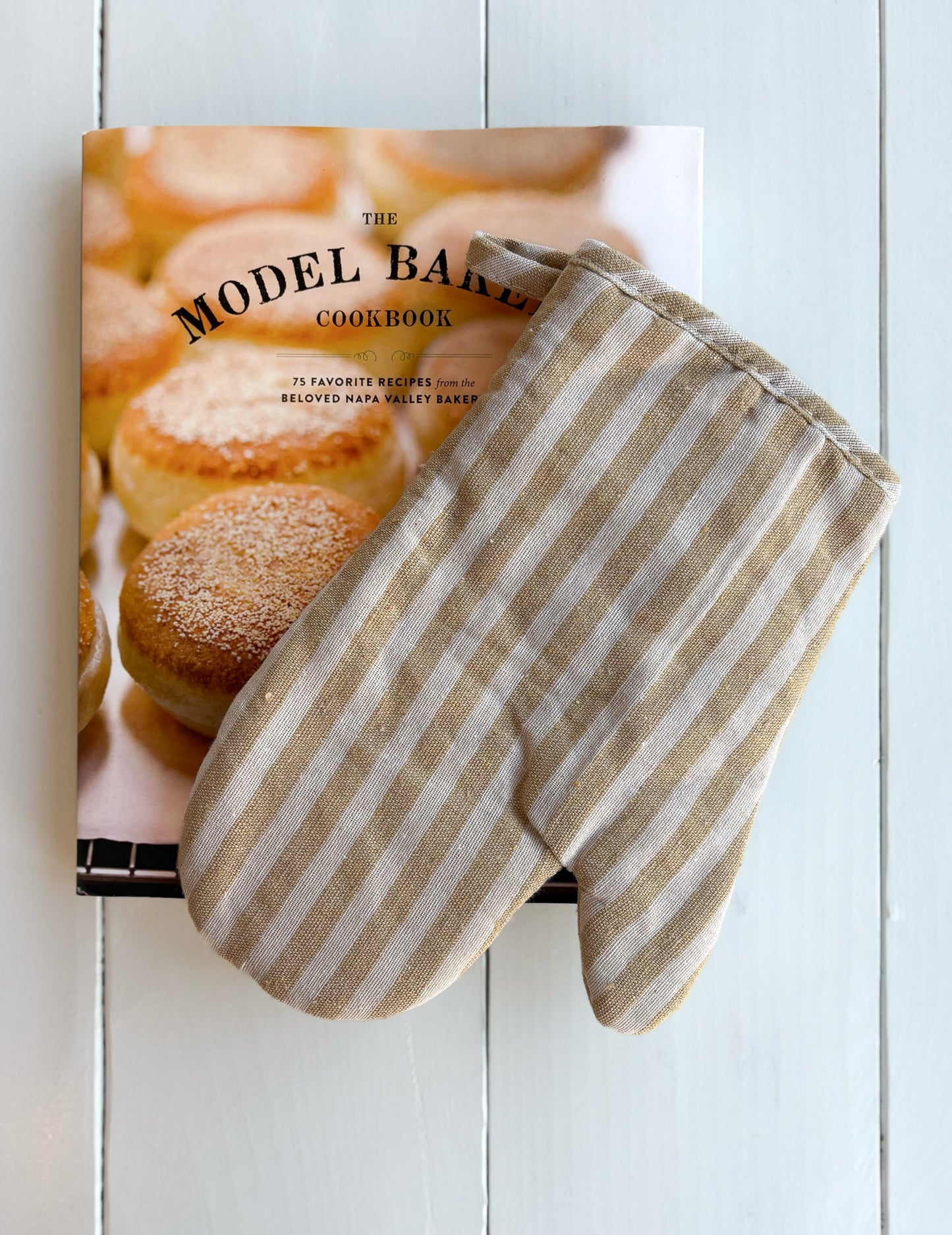 Stripe Oven Mitt