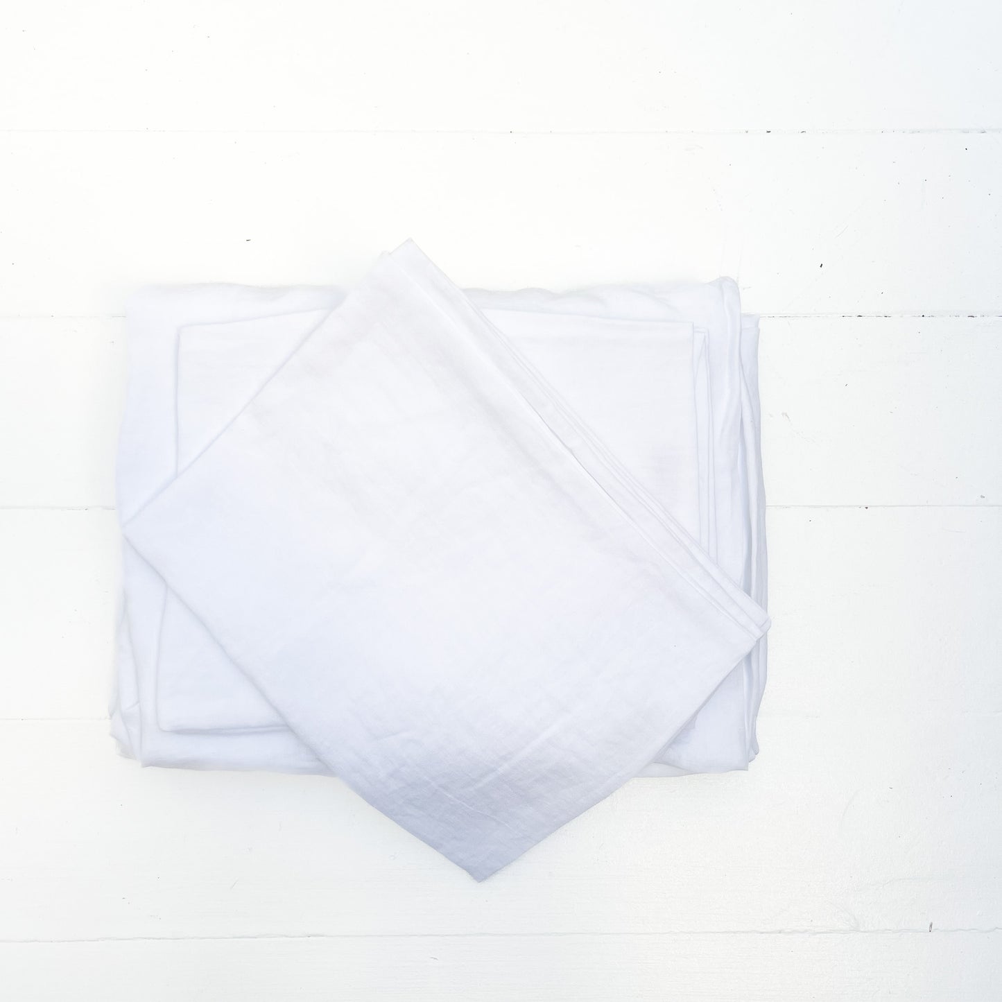 T&D White Linen Sheet Set