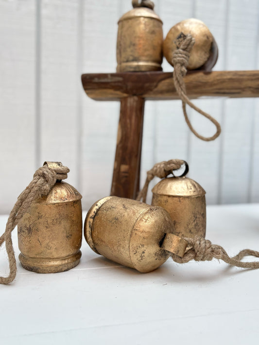 Chauk Bell w/Rope Hanger