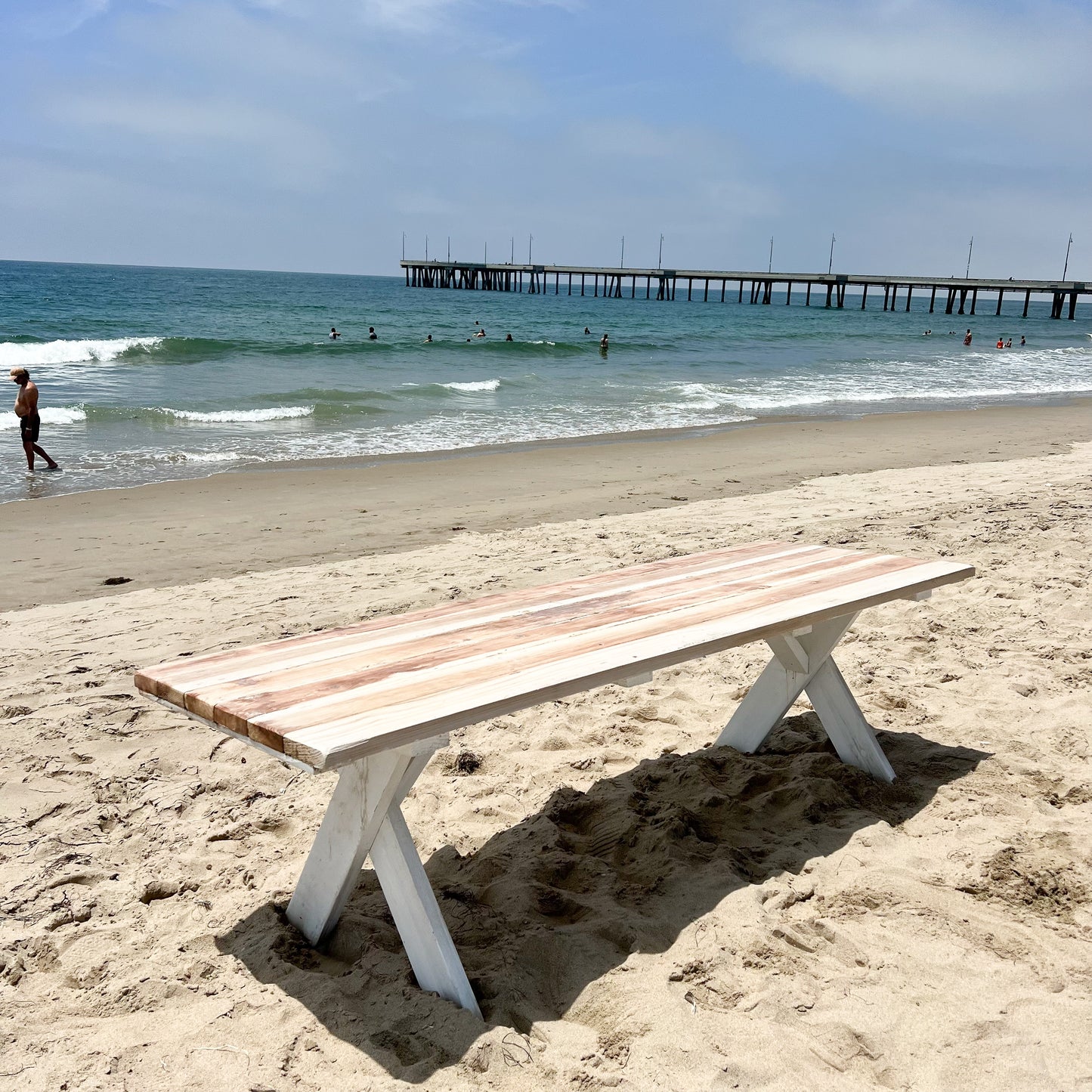 redwood picnic table with natural top and white bottom