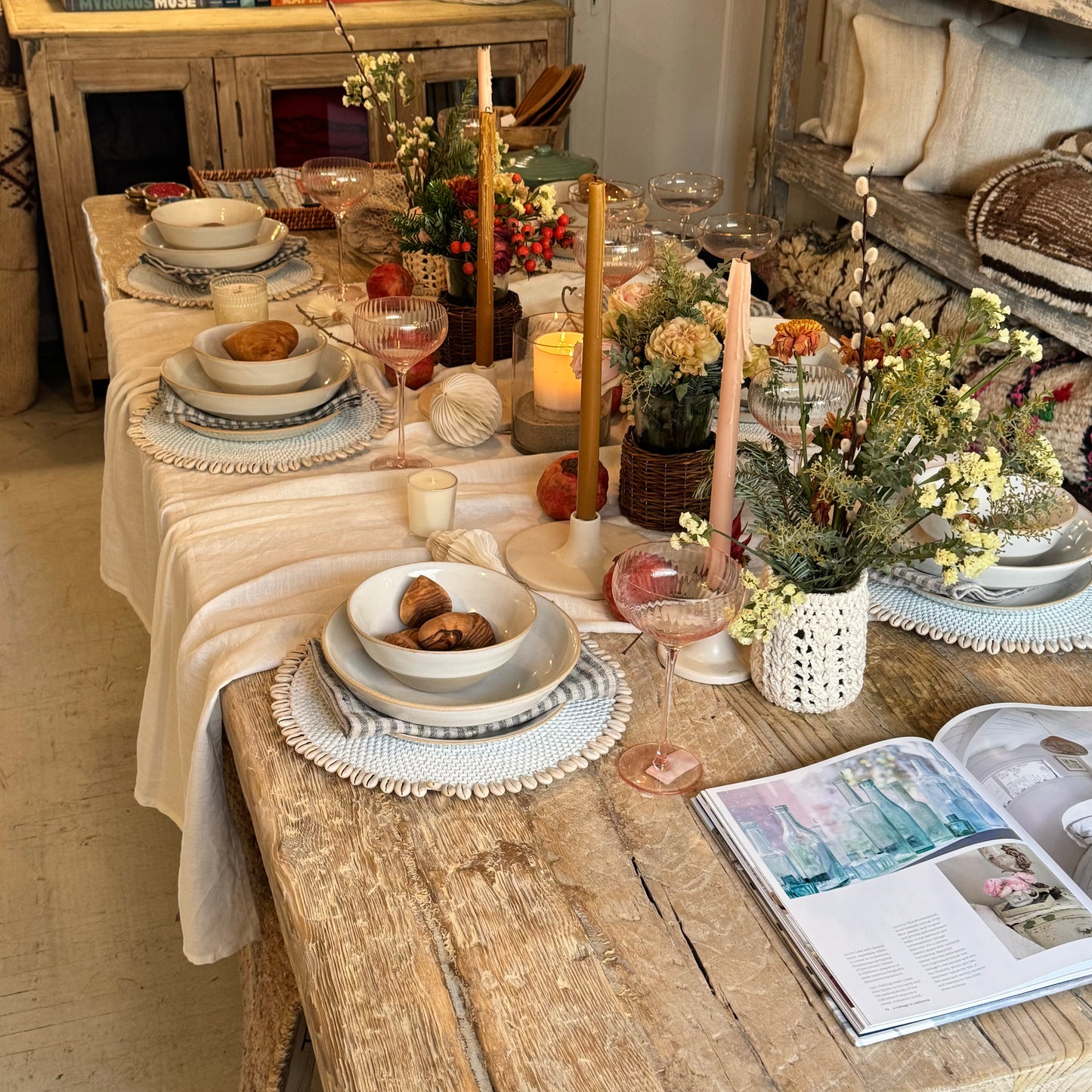 White Wash Rattan Placemat w/Shells