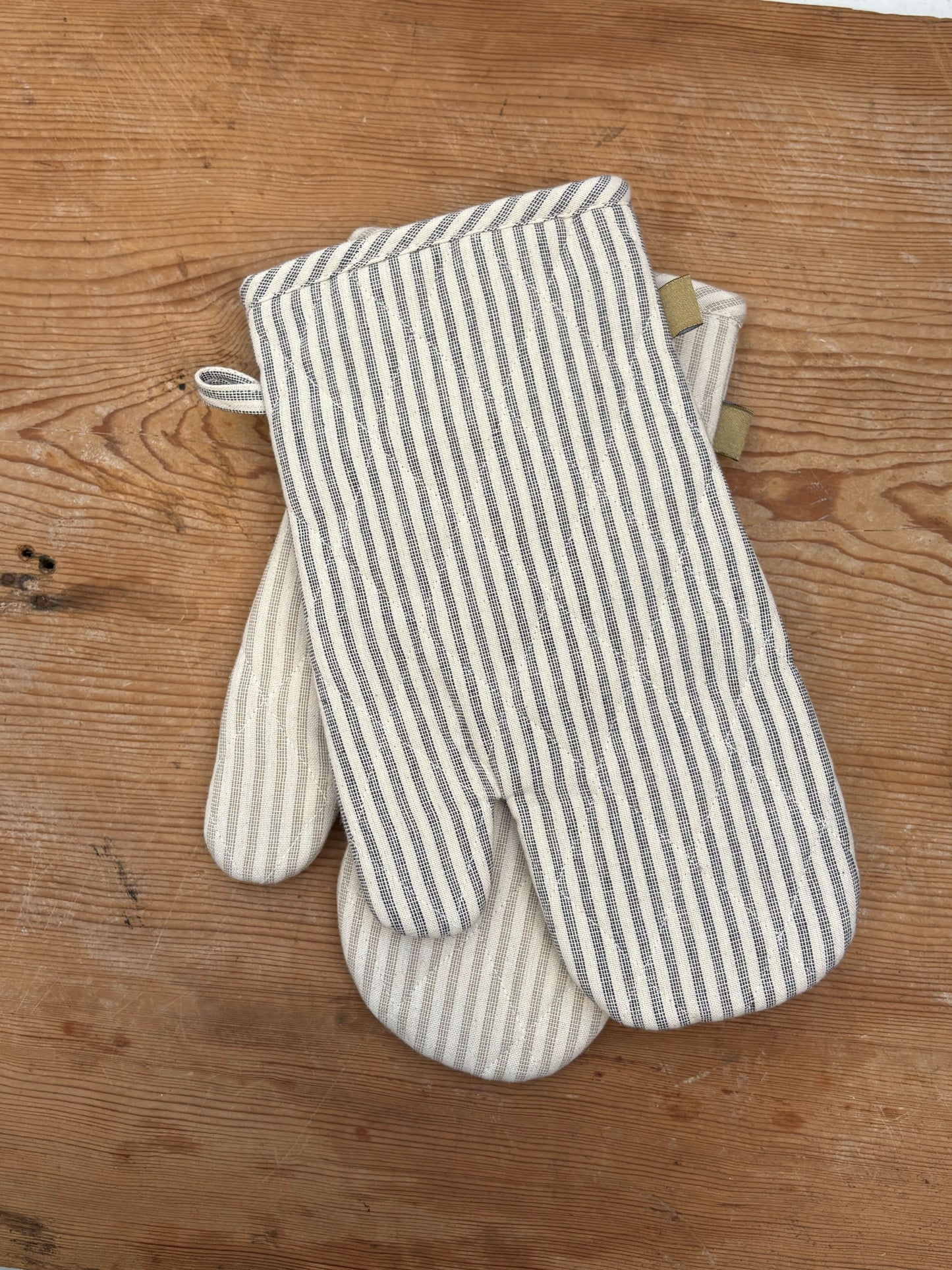 Manor Stripe Oven Mitt-Blue