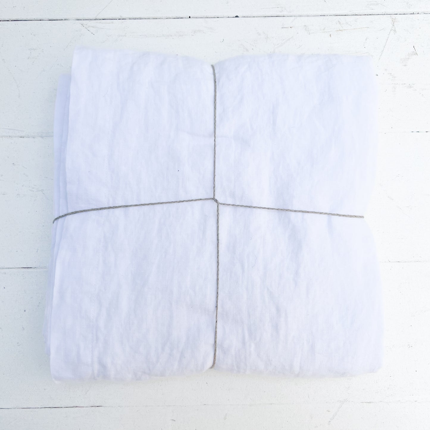 white linen napkins