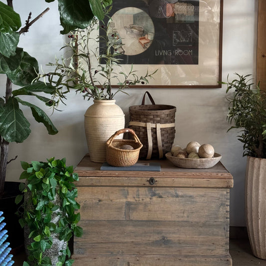 Olde English Pine Trunk