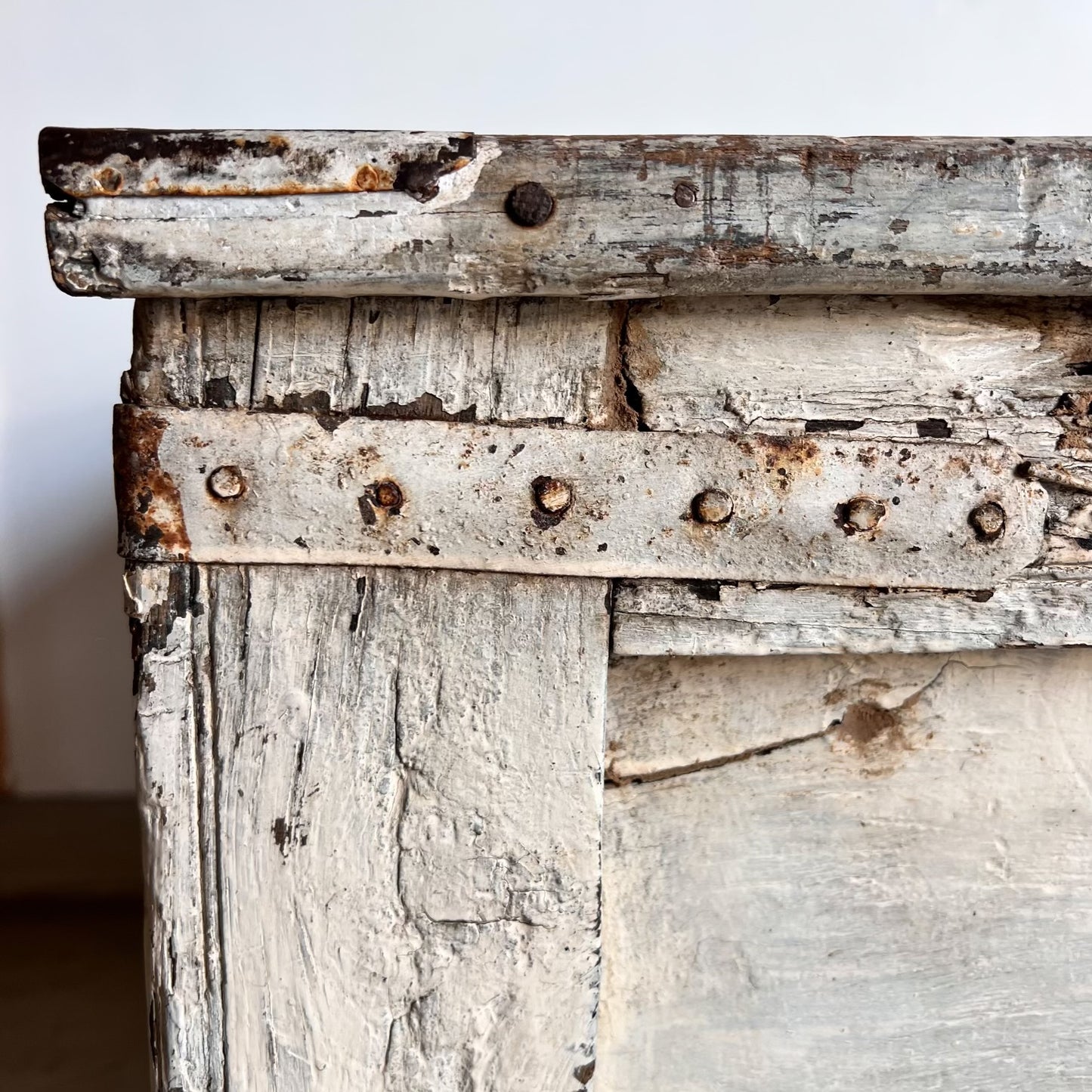 Harvard Vintage Coffee Table