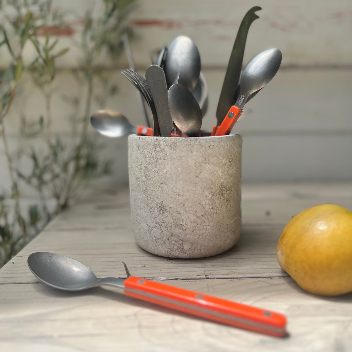 Sabre Bistrot Flatware 20 Piece Set-Vintage Orange – Tumbleweed & Dandelion  LLC