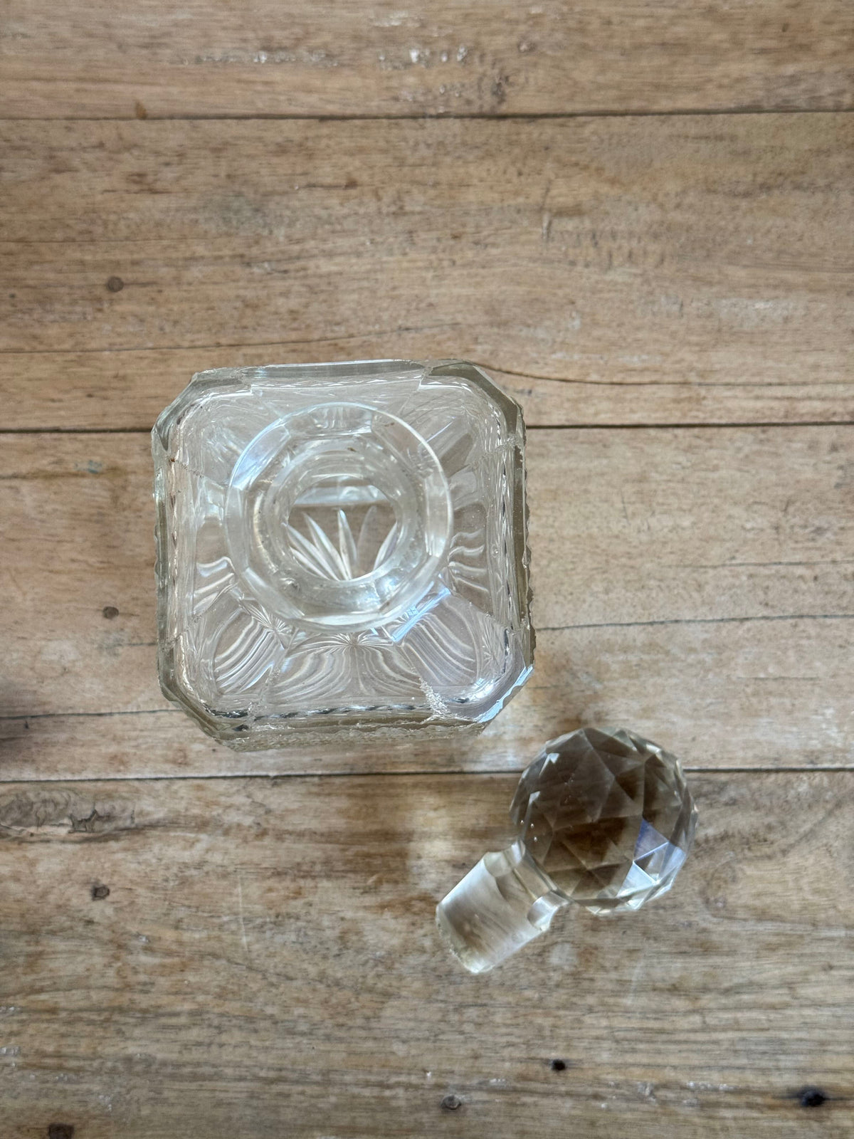 Victorian 4 Bottle Decanter Box