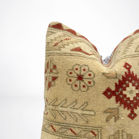 Elsa Vintage Pillow