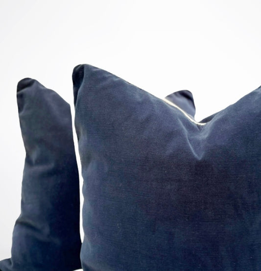 Velvet pillow-Midnight Blue