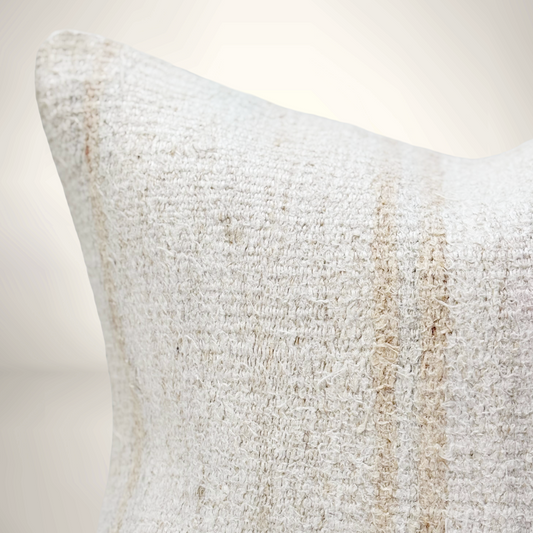 The Gemma Pillow