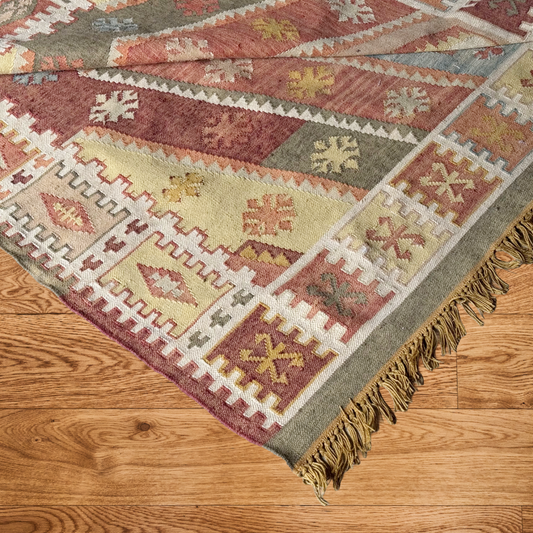 Arya Kilim Rug