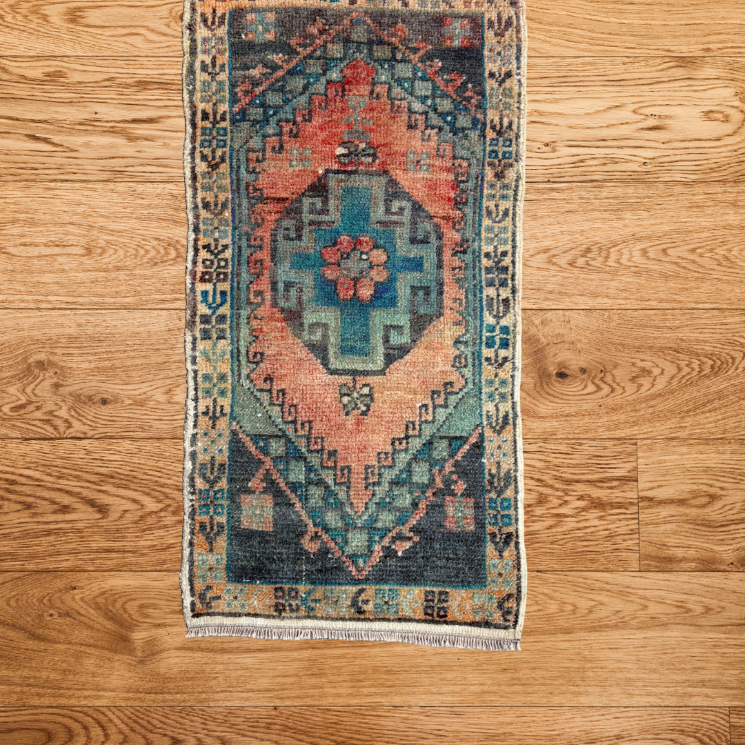 Agnes Vintage Area Rug