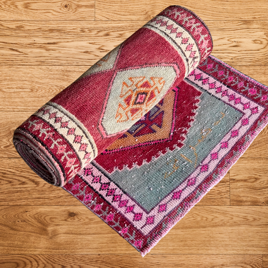 Yves Vintage Runner