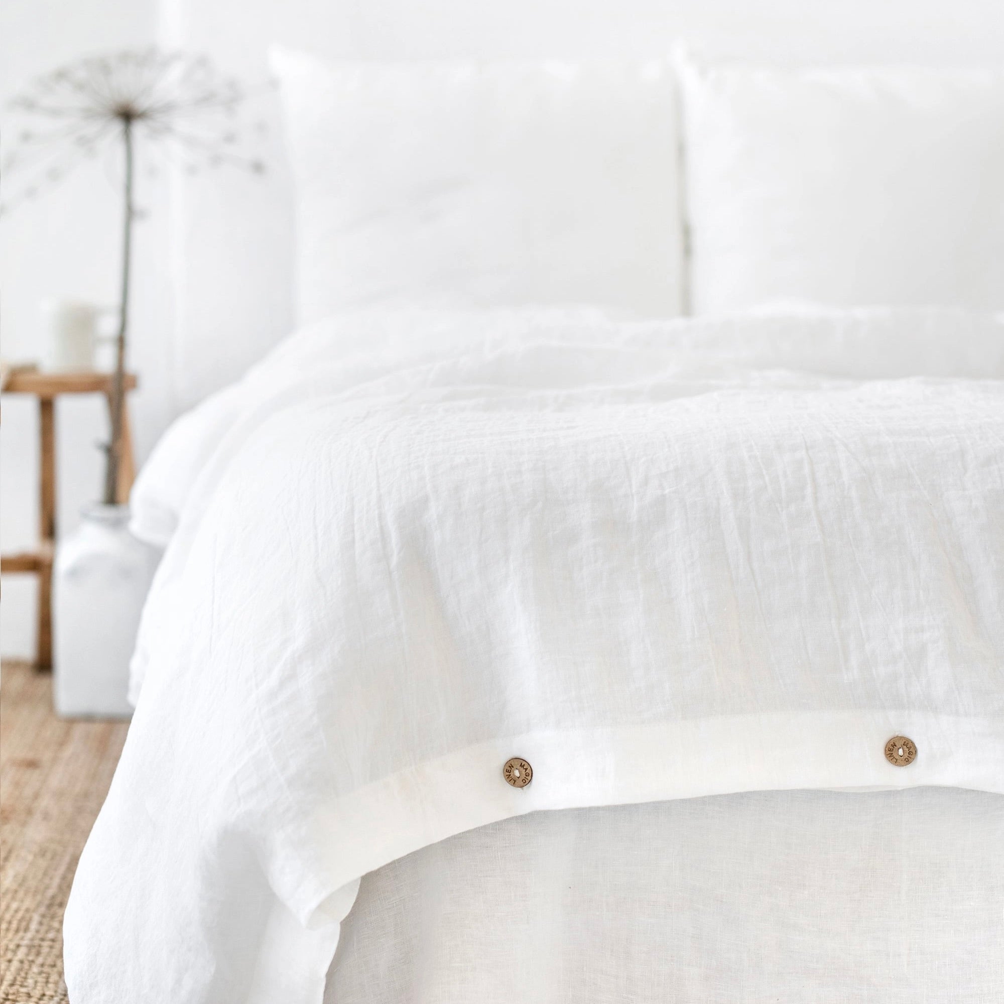 T&D White Linen Duvet Set