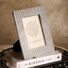 Load image into Gallery viewer, ridged light gray marble picture frame
