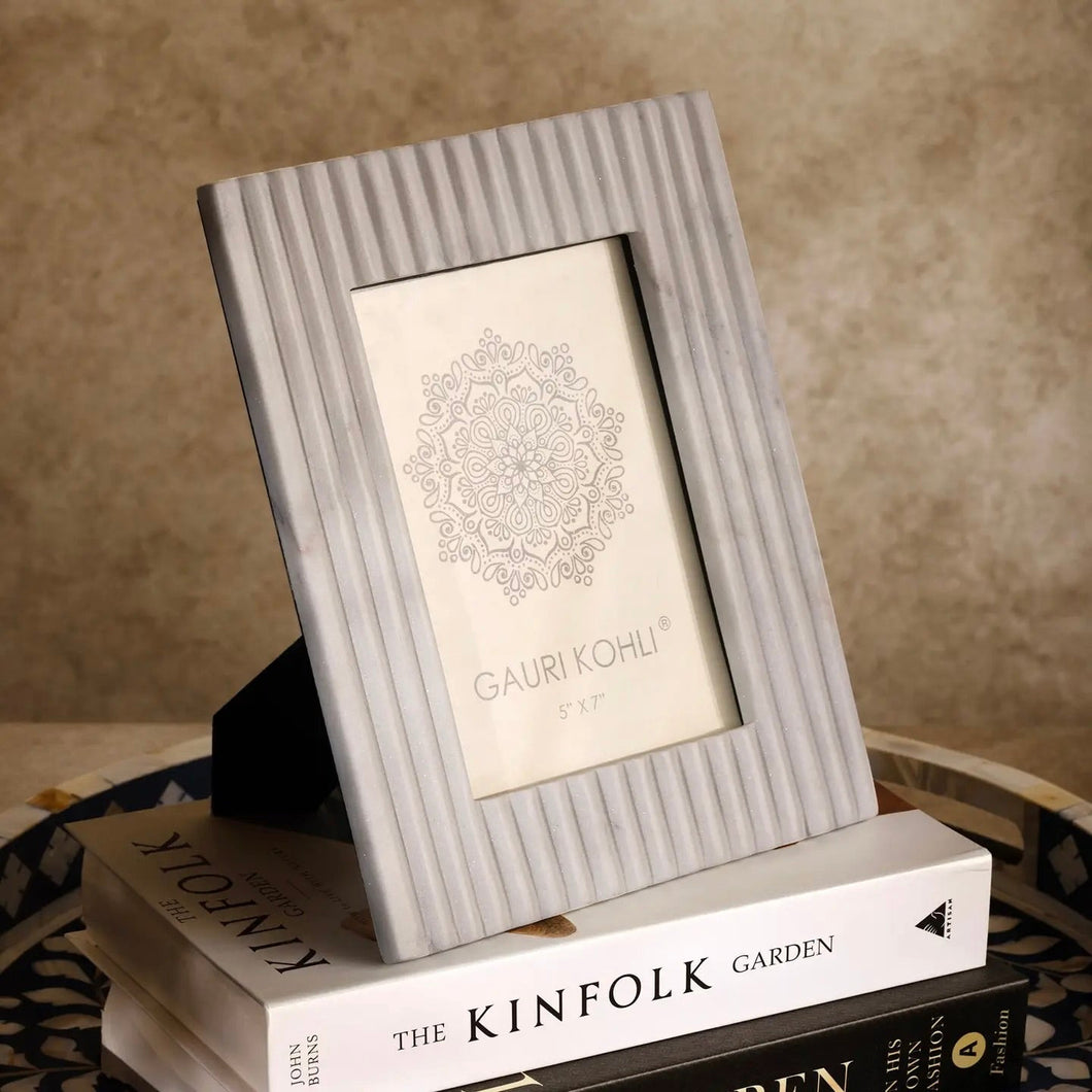 ridged light gray marble picture frame