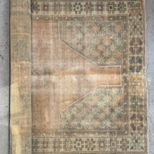 Load image into Gallery viewer, Green Vintage Turkish Rug