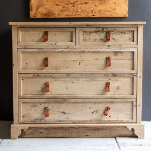 The Nomad Dresser