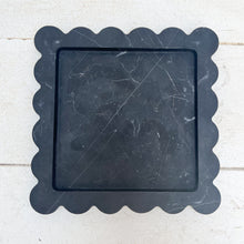 Load image into Gallery viewer, Marble Scalloped Tray-Black