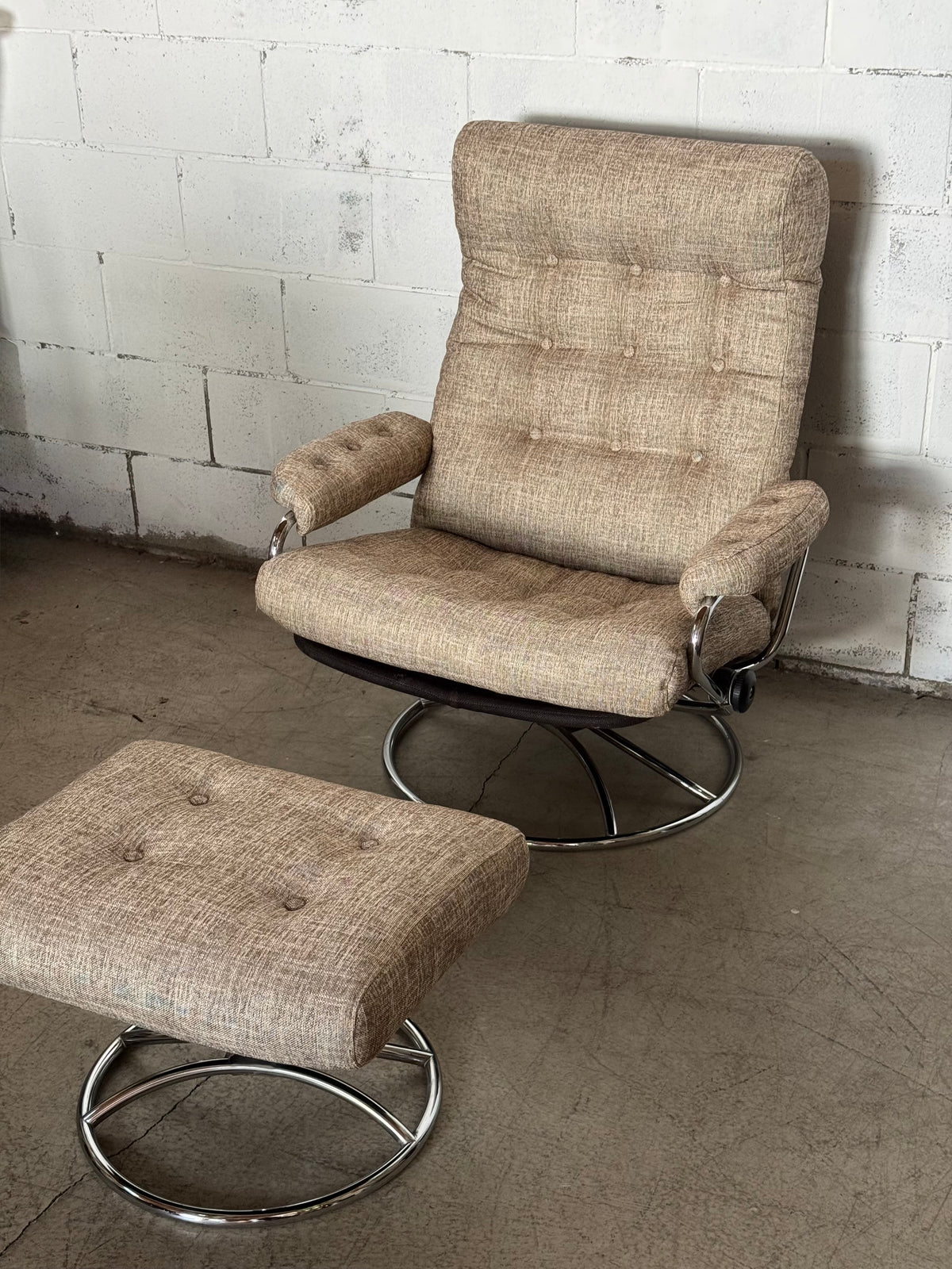 Mid Century Lounge Chair + Ottoman