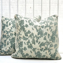 Load image into Gallery viewer, Daisy Green Patterned Pillow