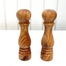 Load image into Gallery viewer, Olive Wood Pepper/Salt Mill