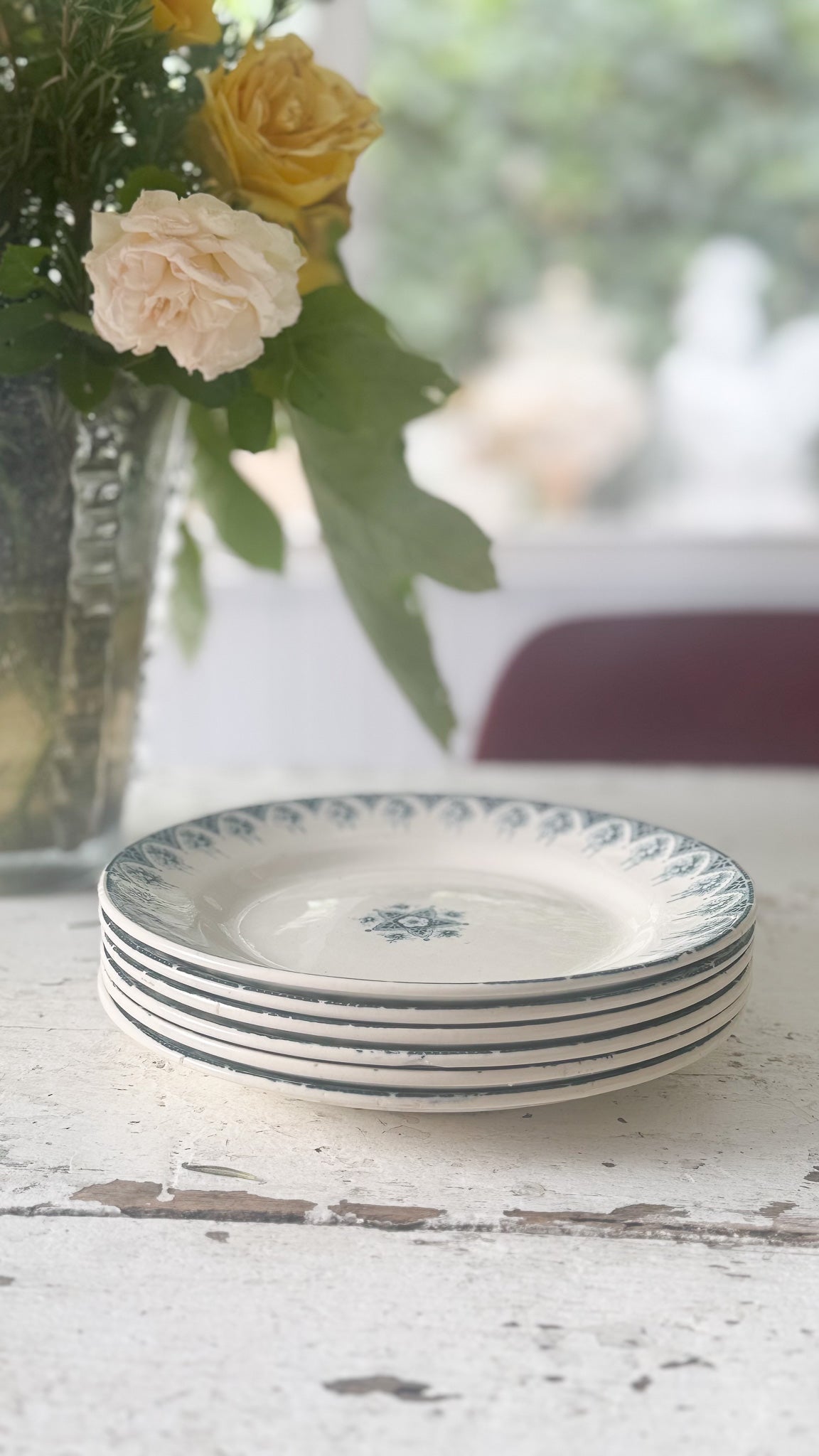 French Alger Antique Plate Set