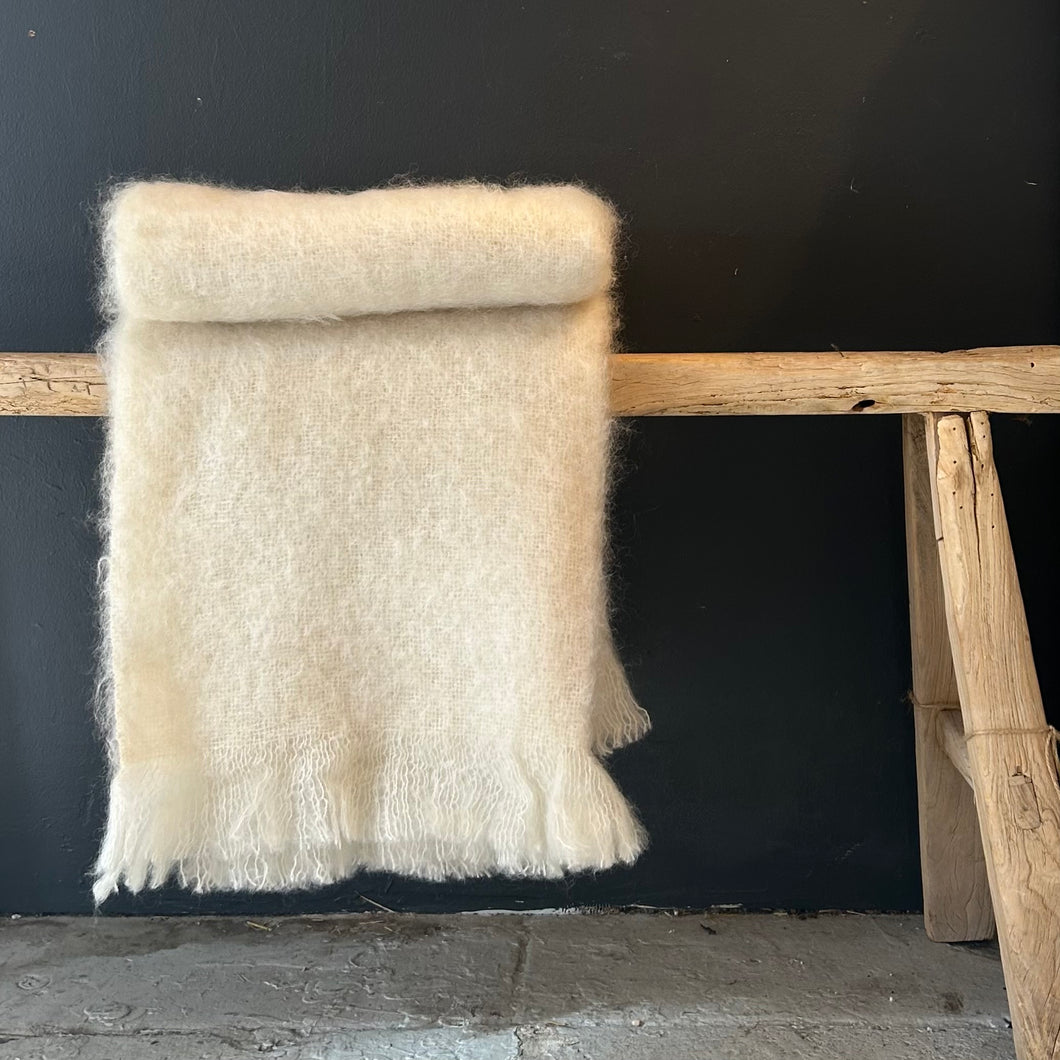 The Hygge Throw-Cream