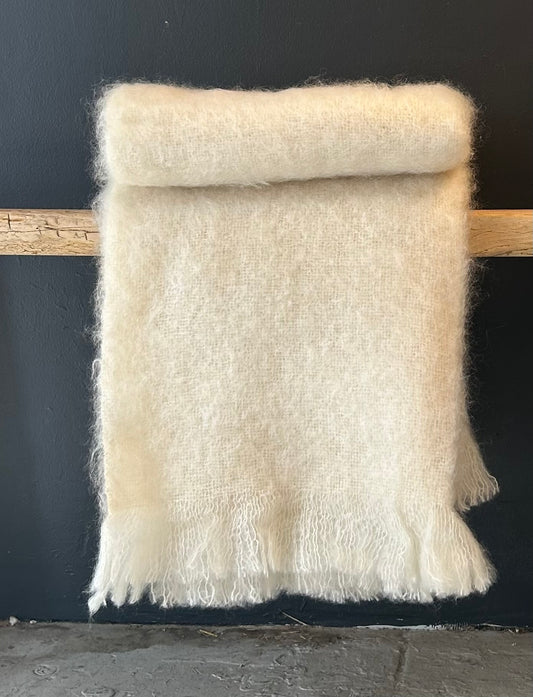 The Hygge Throw-Cream