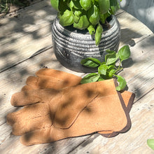 Load image into Gallery viewer, Leather Garden Gloves