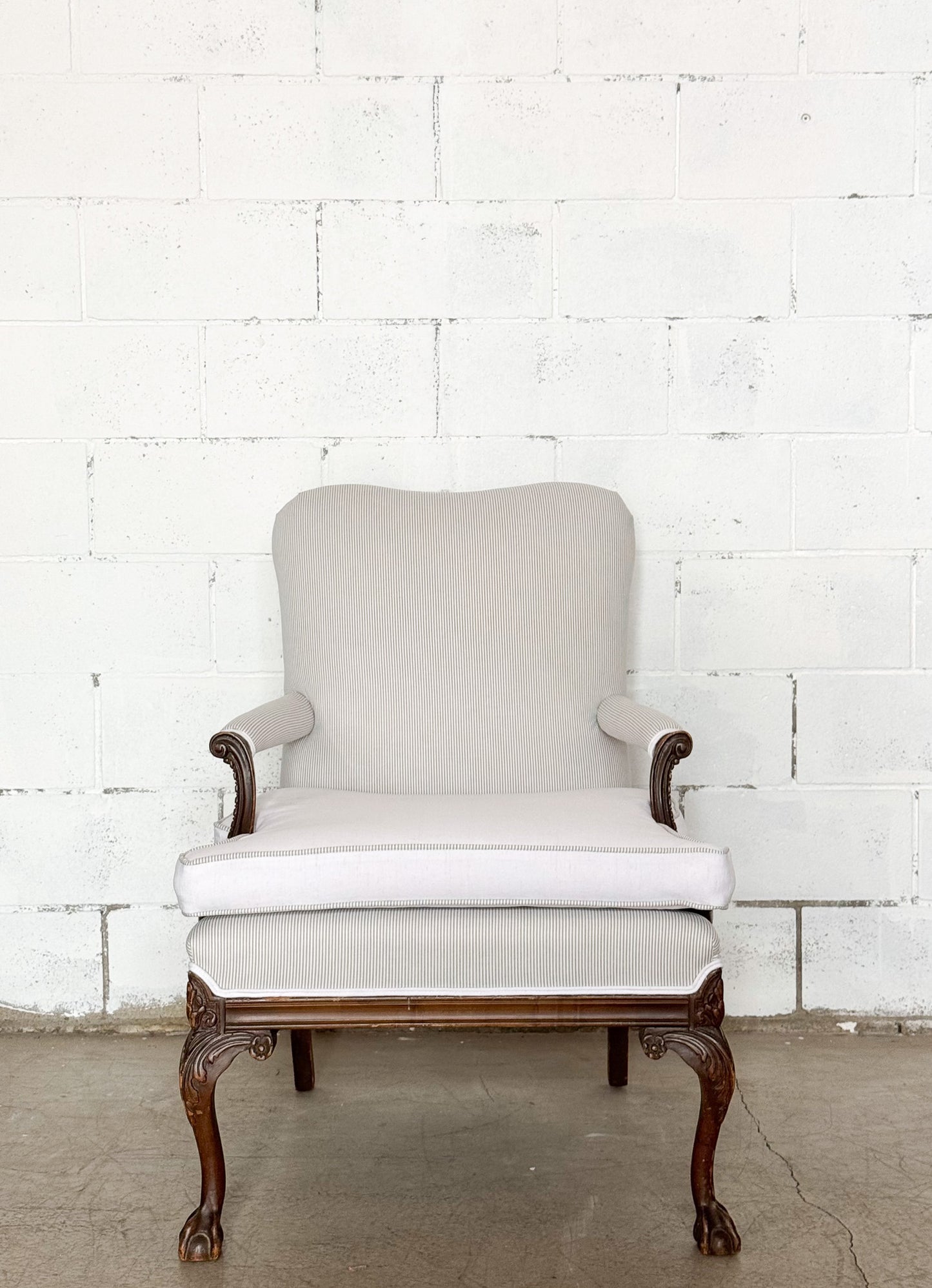 The Elisabeth Chair