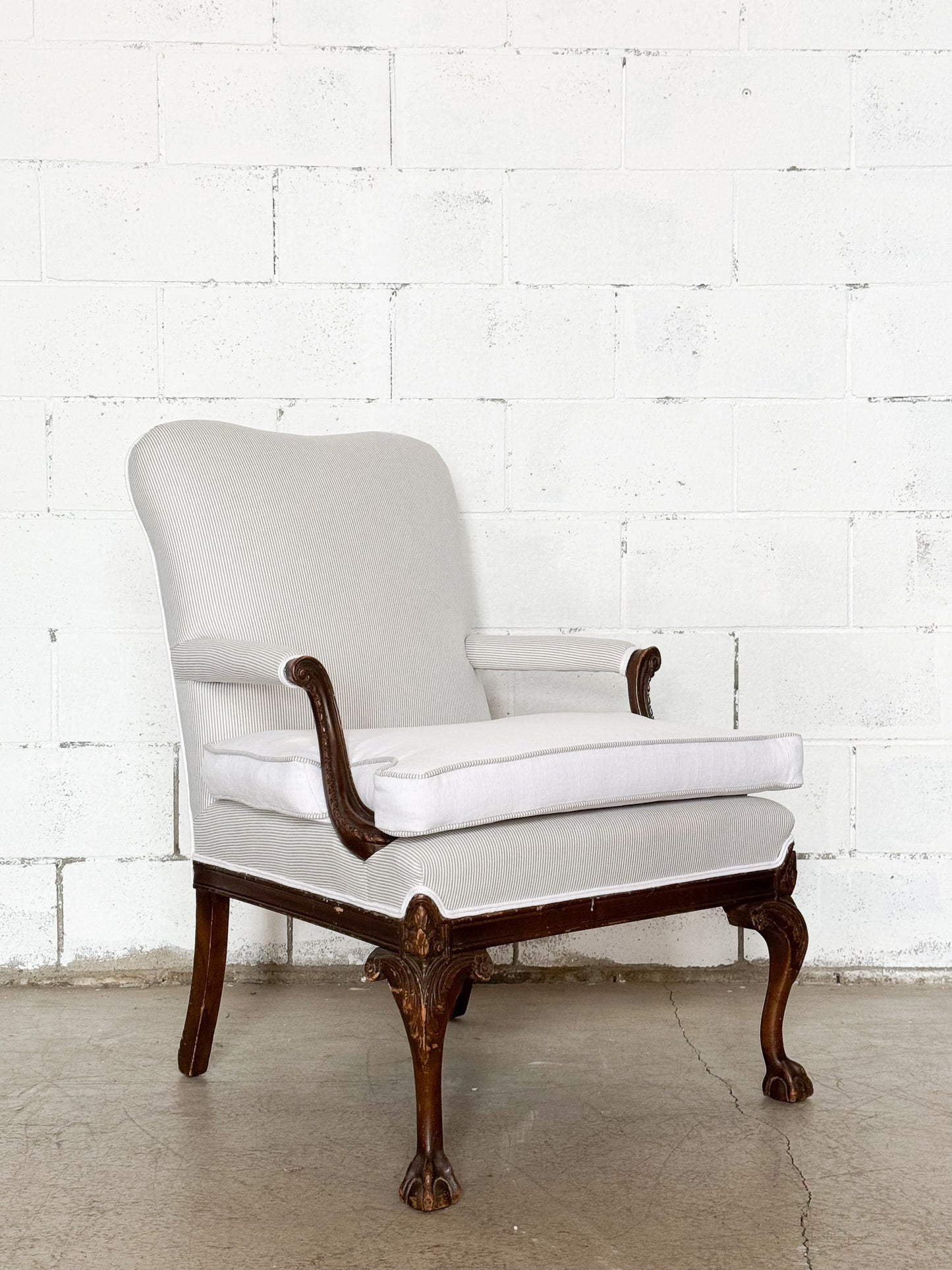 The Elisabeth Chair