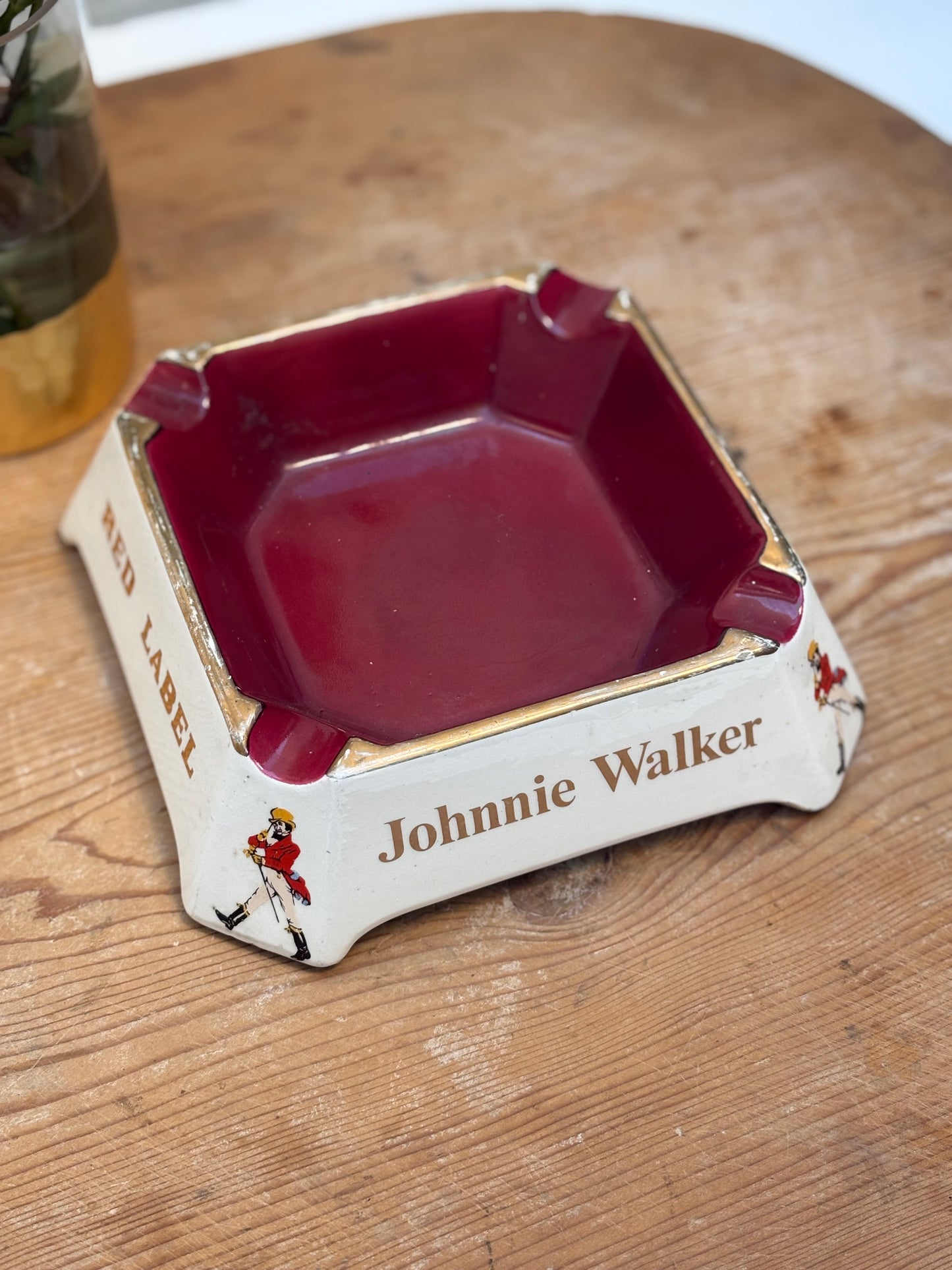 Vintage JW Red Label Catch All