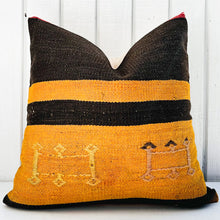 Load image into Gallery viewer, Berta Vintage Turkish Pillow