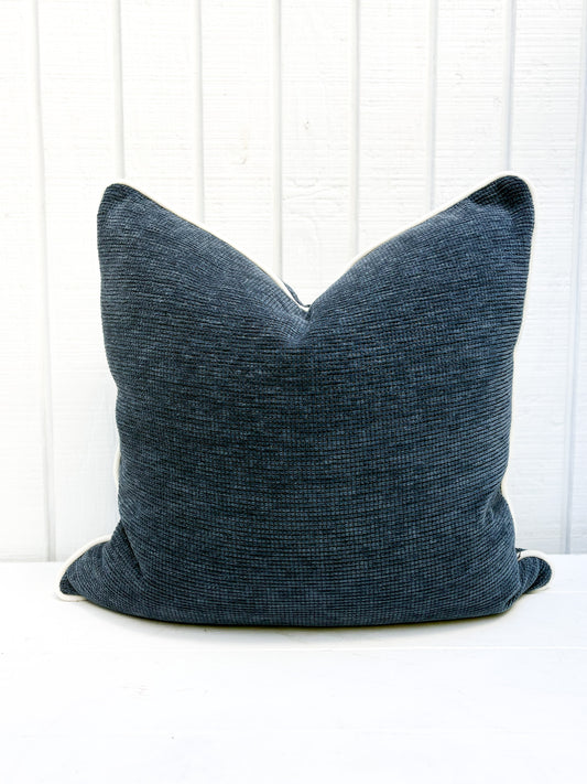 Minuit Blue Pillow