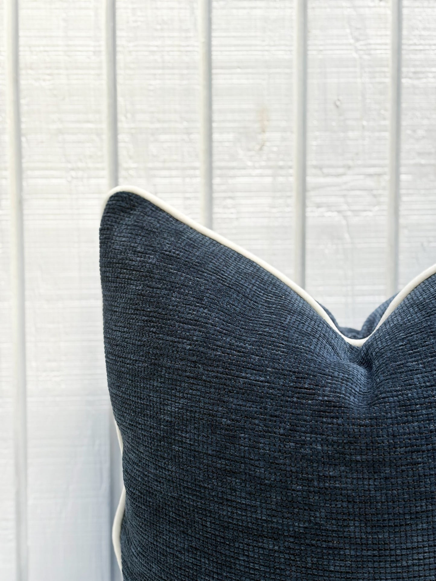 Minuit Blue Pillow