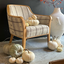 Load image into Gallery viewer, Giselle Chair