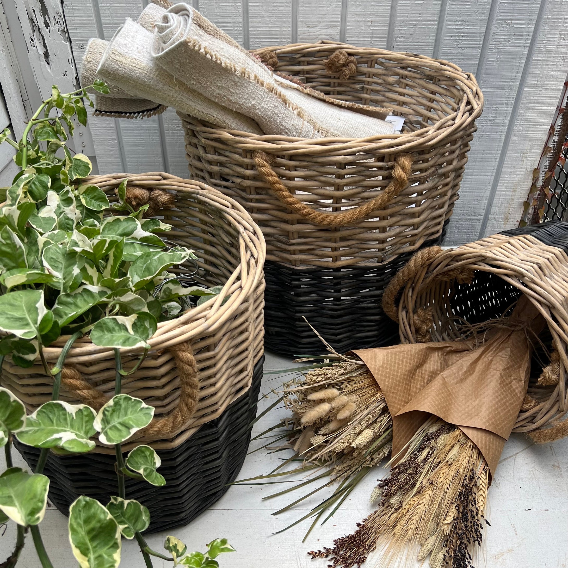 Black & Natural Willow Nesting Baskets