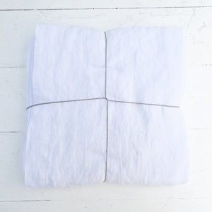 white linen napkins
