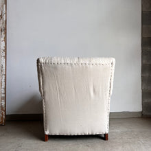 Load image into Gallery viewer, The Wallace Chair