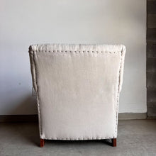 Load image into Gallery viewer, The Wallace Chair