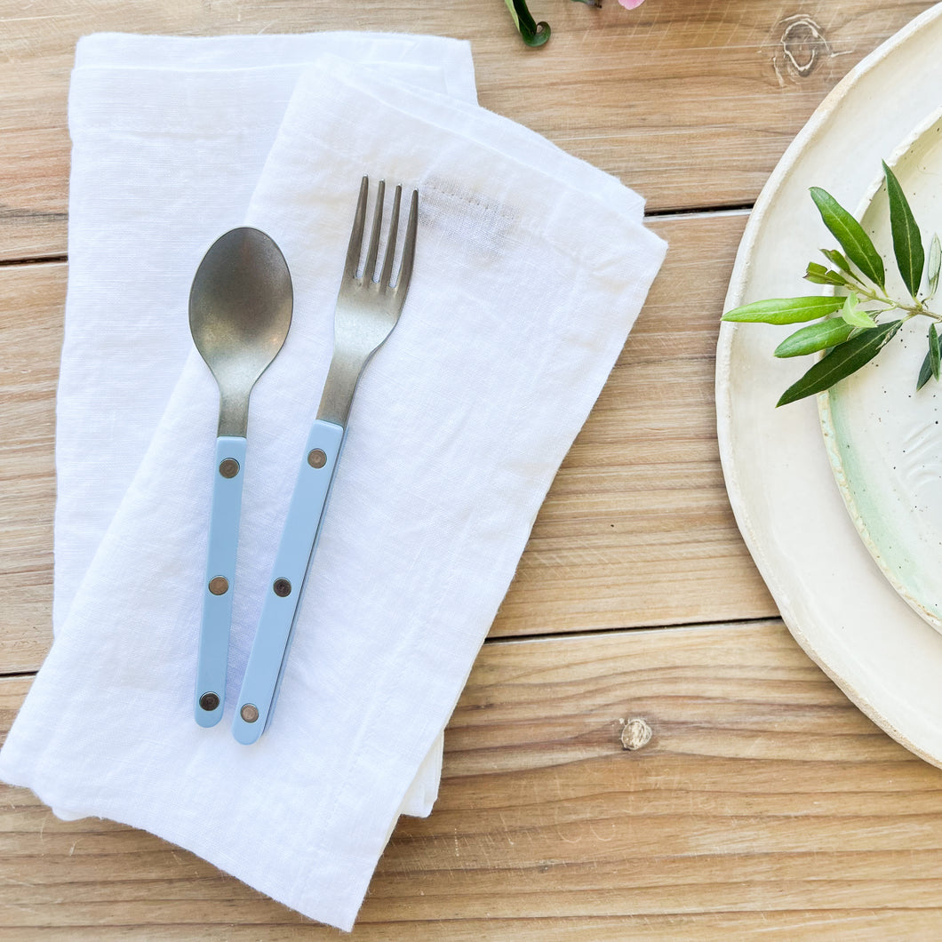 white linen napkins