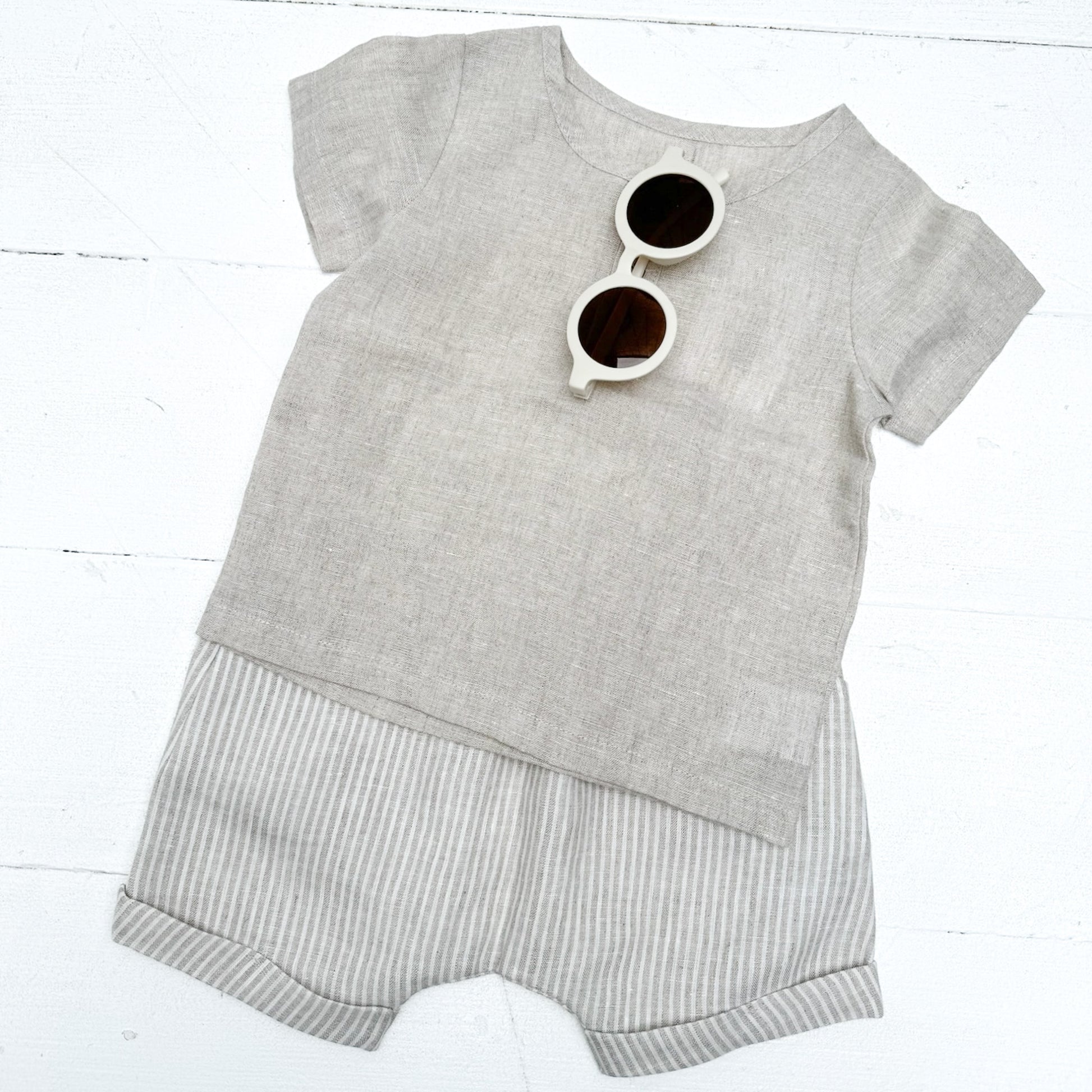 natural colored kid's linen shirt with three buttons