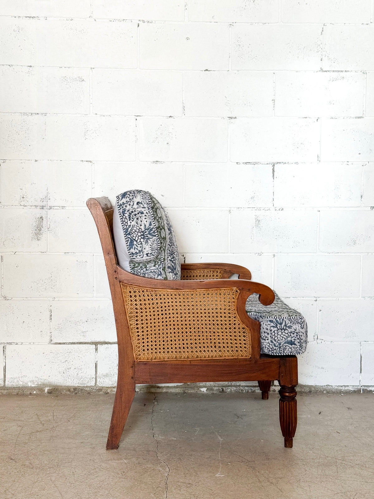 The Bonnie Chair