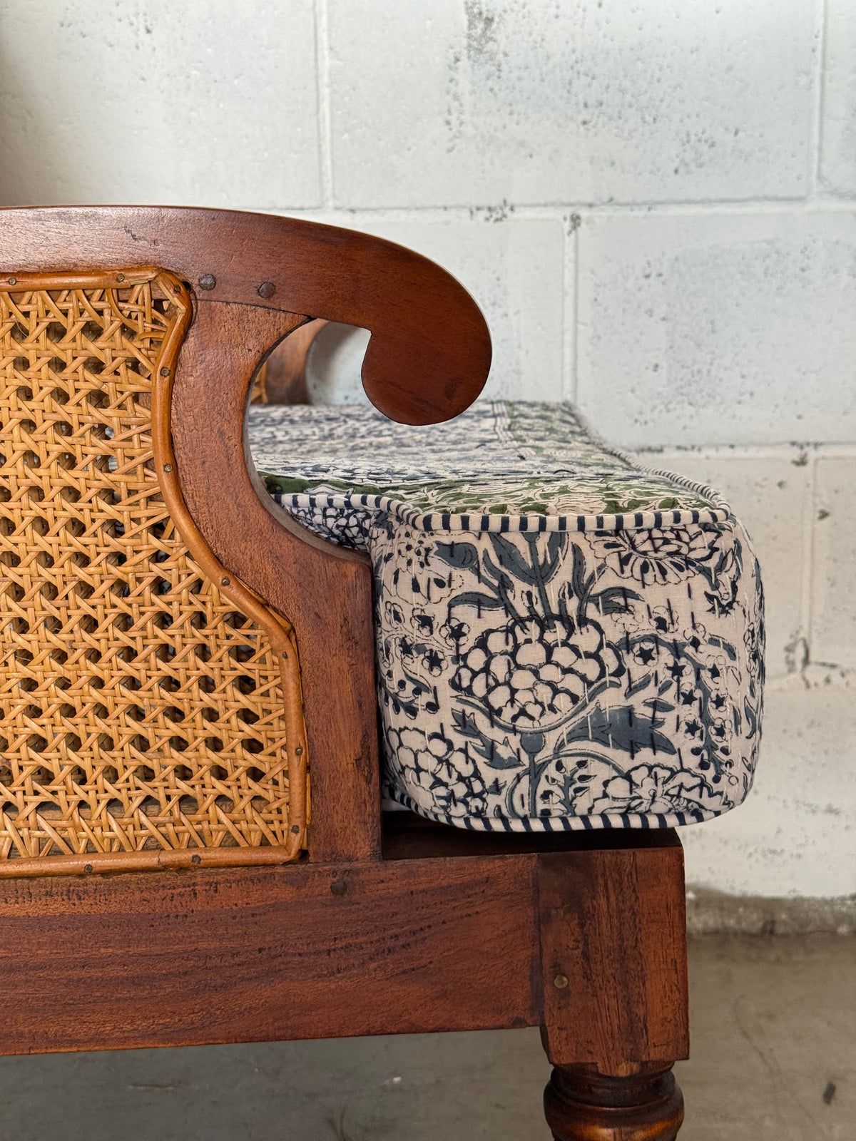 The Bonnie Chair