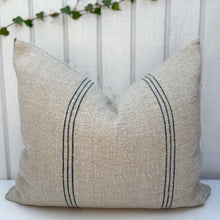 Load image into Gallery viewer, Six Bandes Grain de Sac Pillow