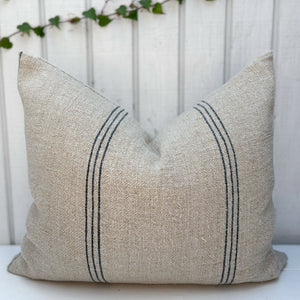 Six Bandes Grain de Sac Pillow