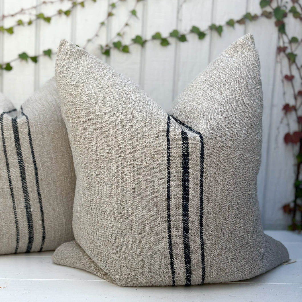 Trois Bandes Grain Sac Pillow