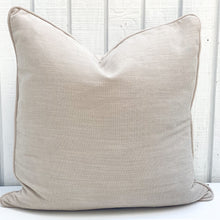 Load image into Gallery viewer, Beni Pillow