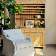 Load image into Gallery viewer, The Levine Chair